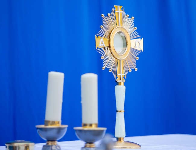 Adoration Eucharistique