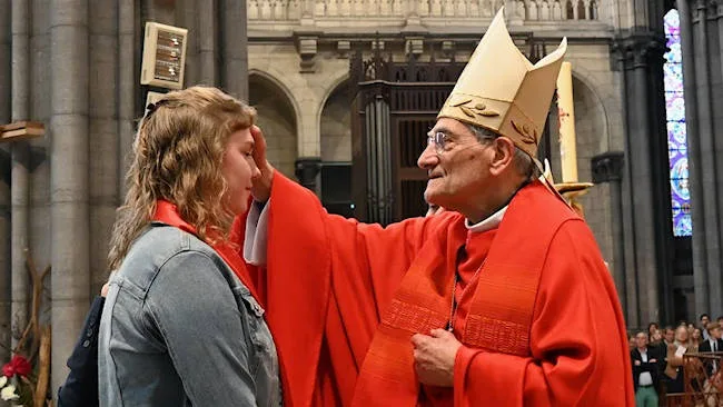 Mgr Dufour Confirmations